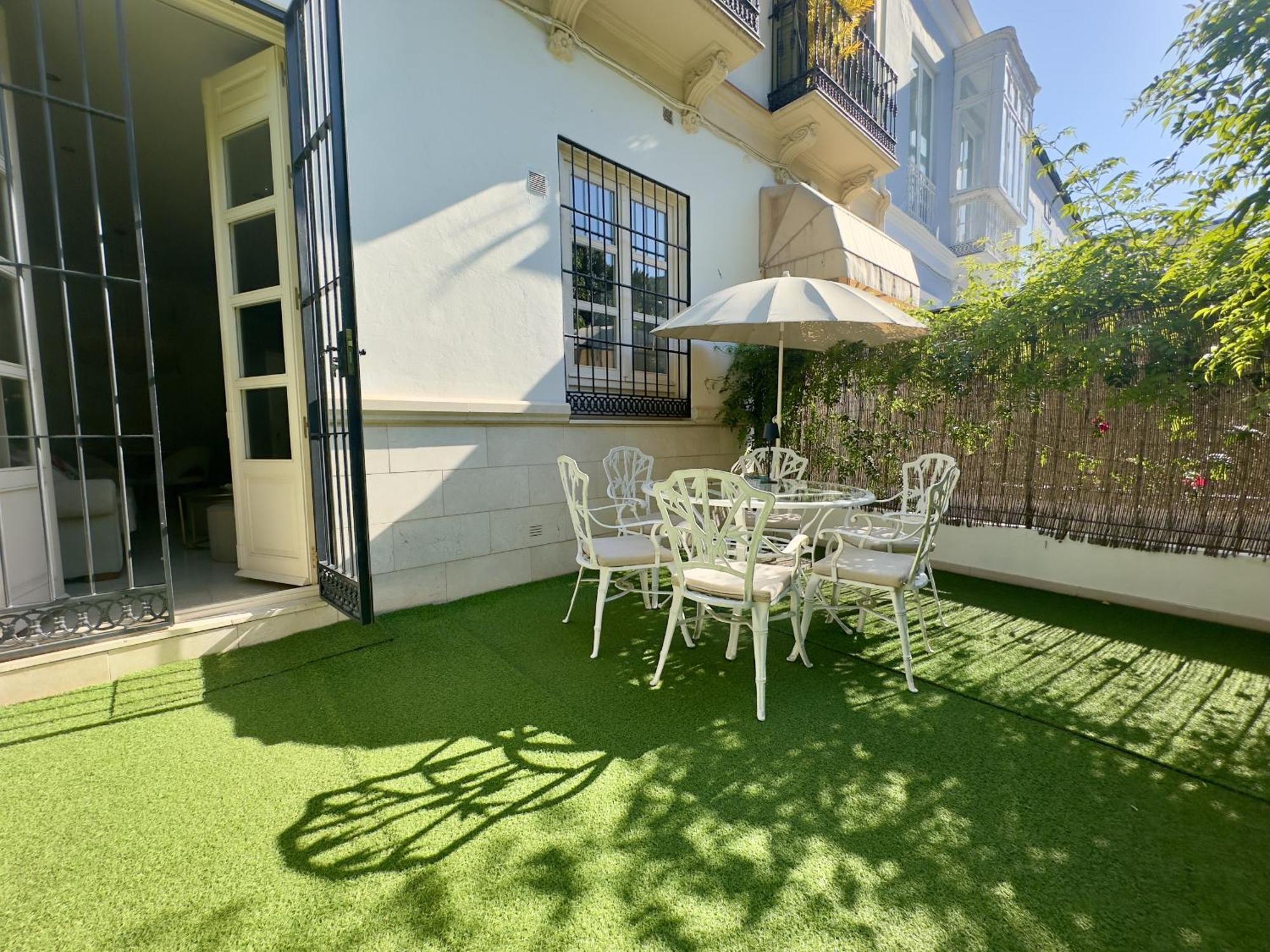 Urbe10 Pries Suite Málaga Exterior foto